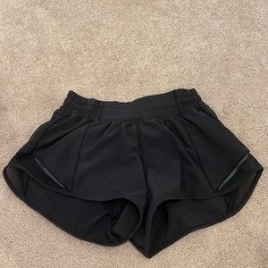 lululemon hotty hot ll 2.5”